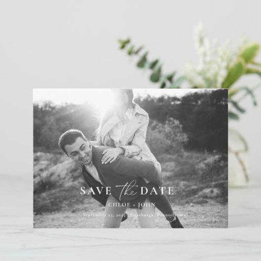 Moderner Minimal Save the Date Einladung (Stehend Vorderseite)