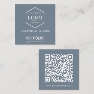 Moderner Minimal Social Media QR Code Dusty Blue Quadratische Visitenkarte