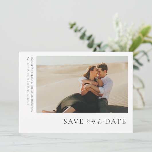 Moderner, minimaler, horizontaler Foto Save The Date (Stehend Vorderseite)