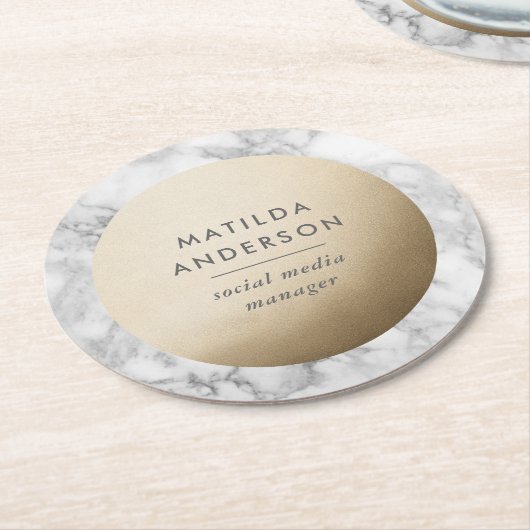 Moderner minimaler Marmor und Gold geometrisch Runder Pappuntersetzer (Angewinkelt)