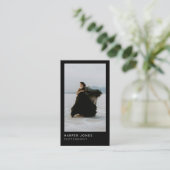 Moderner Minimaler QR-Code Beruflich 2 Foto Visitenkarte (Stehend Vorderseite)