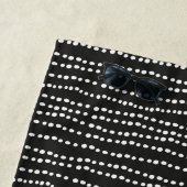 Moderner Minimaler Schwarz-Weiß-Polka-Dot Mit Mono Strandtuch (Beispiel)