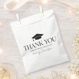 Moderner Minimaler Schwarzer Serif-Abschluss Geschenktütchen