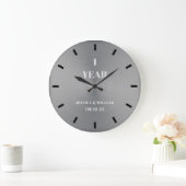 Moderner Minimaler Silberhochzeitstil zum Jubiläum Große Wanduhr (Zuhause)