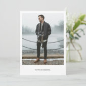 Moderner Minimaler Zwei-Foto-Schwarz-weißer Abschl Einladung (Stehend Vorderseite)