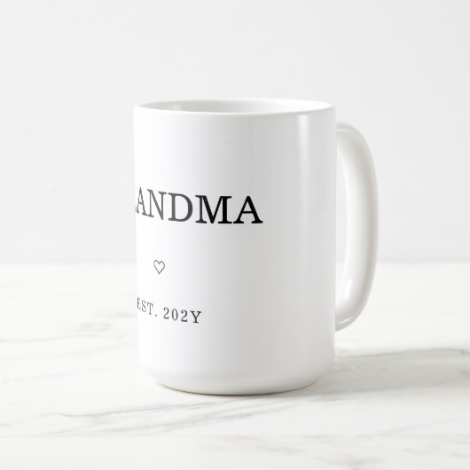 Moderner Minimalistischer Erstmaliger Oma Est. Kaffeetasse (VorderseiteRechts)