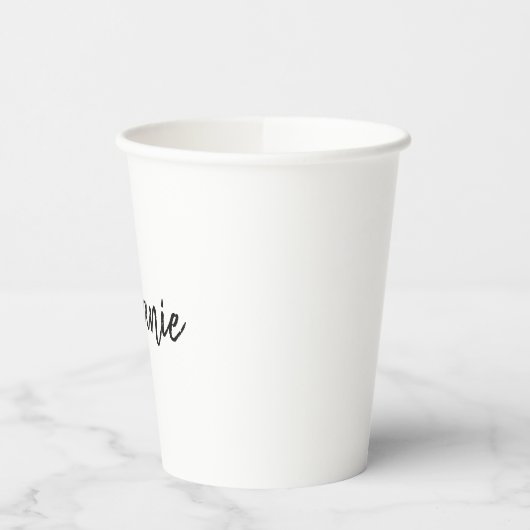 Moderner Minimalistischer Handgeschriebener Name Pappbecher (Links)