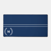 Moderner Minimalistischer Navy Blauer Mit Monogram Schreibtischunterlage (Vorderseite)