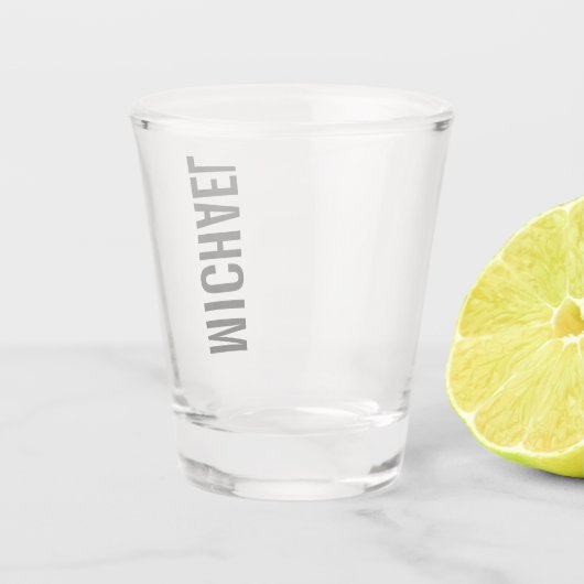 Moderner Minimalistischer Personalisierter Name Schnapsglas (Rückseite)
