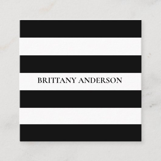 Moderner Minimalistischer Schwarz-Weiß-Streifen Quadratische Visitenkarte (Vorderseite)