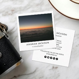 Moderner minimalistischer Social Media-Fotograf  Quadratische Visitenkarte