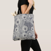 Moderner monochromer Lüster Tasche (Von Nahem)