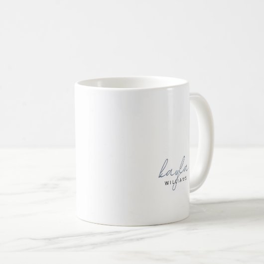 Moderner Monogram Name Minimalistisch Stilvoll Kaffeetasse (VorderseiteRechts)