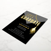 Moderner, mutiger Gray Grad Cap Abschluss Folieneinladung (Gedreht)