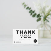 Moderner, mutiger Schriftart Schwarz-weiße Ordnung Visitenkarte (Stehend Vorderseite)