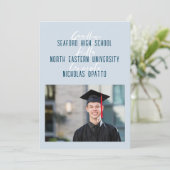 Moderner, mutiger Script Boy High School Abschluss Ankündigung (Stehend Vorderseite)