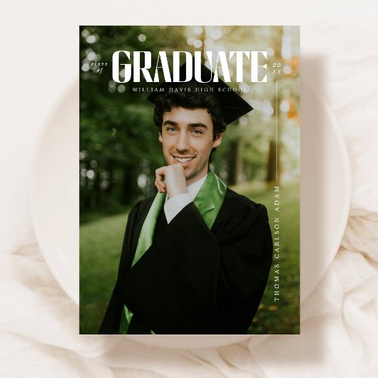 Moderner, mutiger Typografie-Abschluss Ankündigung