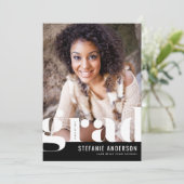 Moderner, mutiger Typografie Black Foto Abschluss Ankündigung (Stehend Vorderseite)