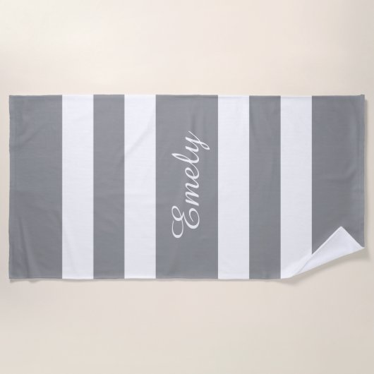 Moderner Name Grauer gestreifter Pool Strandtuch (Vorderseite)