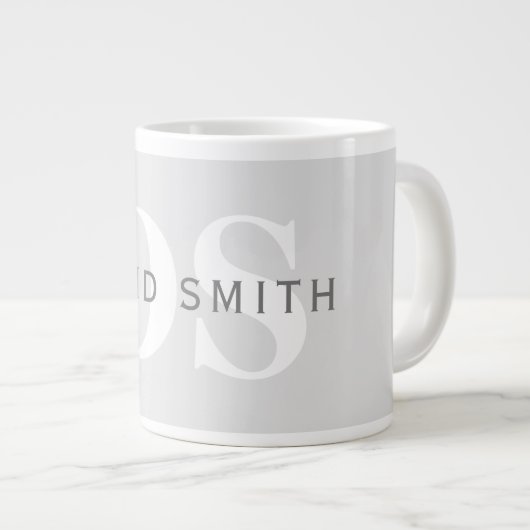 Moderner Name und Monogramm | Light & Dark Grau Wh Jumbo-Tasse (Vorderseite Rechts)