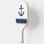 Moderner Navy Blue Nautic Anchor Individuelle Name Pickleball Schläger (Links)