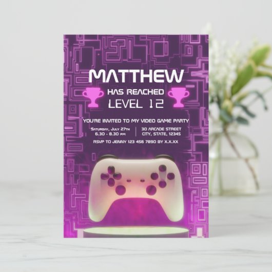 Moderner Neon Video Game Controller Kinder Tee Einladung (Stehend Vorderseite)