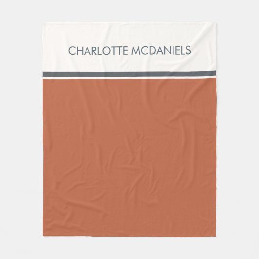 Moderner Orange einfacher Personalisierter Name Fleecedecke (Vorderseite)