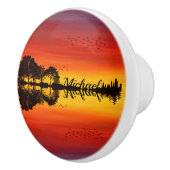 Moderner orangefarbener Gitarrist Name Watercolor Keramikknauf (Rechts)