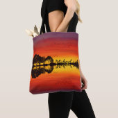 Moderner orangefarbener Gitarrist Name Watercolor Tasche (Von Nahem)
