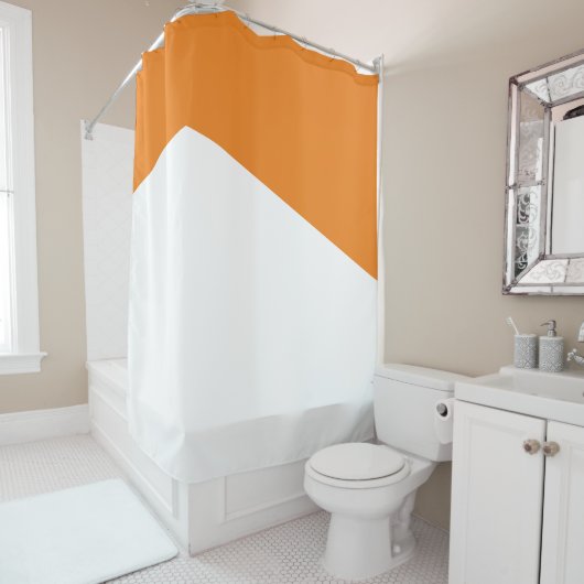 Moderner orangefarbener weißer geometrischer Farbb Duschvorhang (Beispiel)