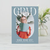 Moderner Oval Graduate Foto & Signature Abschluss Ankündigung (Stehend Vorderseite)