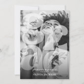 Moderner Overlay Letter GRAD Foto Abschluss Ankündigung (Vorderseite)