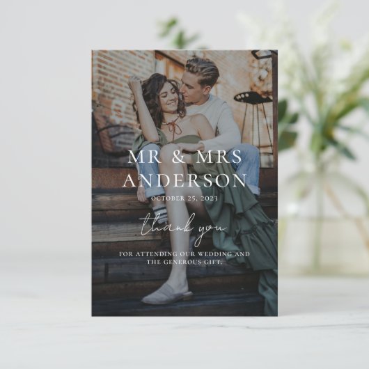 Moderner Overlay Weißtext Hochzeitromantisches Fot Dankeskarte (Stehend Vorderseite)