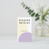 Moderner pastellgelber lila geometrischer Farbbloc Visitenkarte (Stehend Vorderseite)