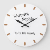 Moderner Personalisierter Name mit lustigem Zitat  Große Wanduhr (Vorderseite)