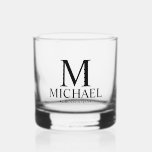 Moderner Personalisierter Trauzeuge Whiskyglas<br><div class="desc">Moderne Geschenke für Personalisierten Trauzeuge mit personalisierten Monogramm,  Trauzeuge und Titel im klassischen Serif-Schriftart-Stil. Auch perfekt für Trauzeuge,  Vater der Braut und mehr.</div>