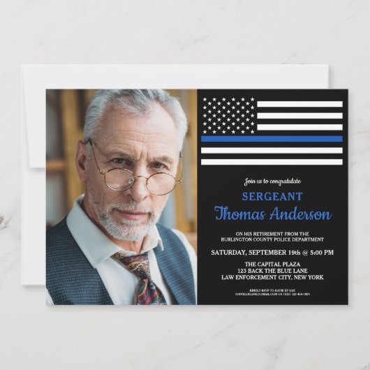 Moderner Polizeibeamter für Kundendienst im Foto Einladung (Vorderseite)