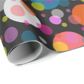 Moderner Polka Dots Stil Geschenkpapier (Rolleneckpunkt)