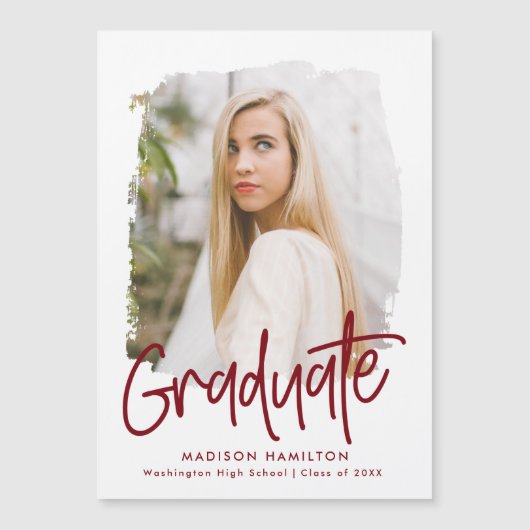 Moderner Preppy Burgundy Script Foto Abschluss Magneteinladung (Vorderseite)