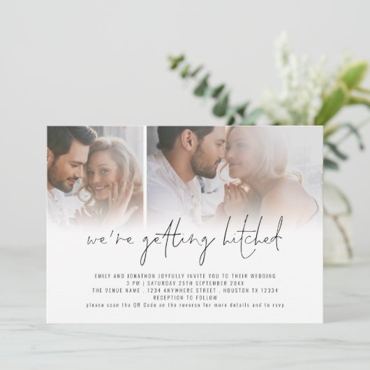 Moderner QR-Code für 2 Foto - Hitched Wedding Einladung (Stehend Vorderseite)