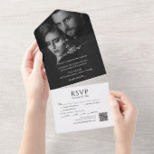 Moderner QR-Code für das Schwarz-Weiß-Foto All In One Einladung (Abreißtisch)