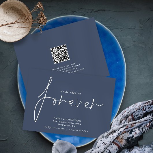 Moderner QR-Code für die Forever Dusty Navy Save The Date