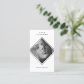 Moderner QR-Code für einfache Schwarz-Weiß-Fotogra Visitenkarte (Stehend Vorderseite)