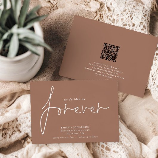 Moderner QR-Code für Forever Soft Brown Save The Date