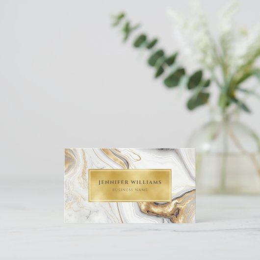 Moderner QR Code Gold Weißer Marmor Elegant Visitenkarte (Stehend Vorderseite)