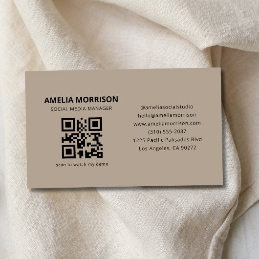 Moderner QR-Code Minimalistisch Sand Beruflich Visitenkarte