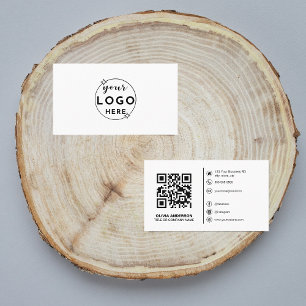 Moderner QR-Code mit individuellem Logo und Social Visitenkarte