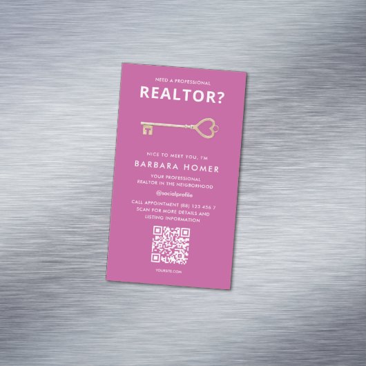 Moderner Realtor Real Anwesen Agent Pink QR Magnetische Visitenkarte (Beispiel)