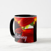 Moderner Red Gerber Daisy Blume Script Individuell Tasse (Vorderseite Links)