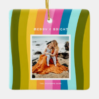 Moderner Regenbogen Merry und Bright Vertikal